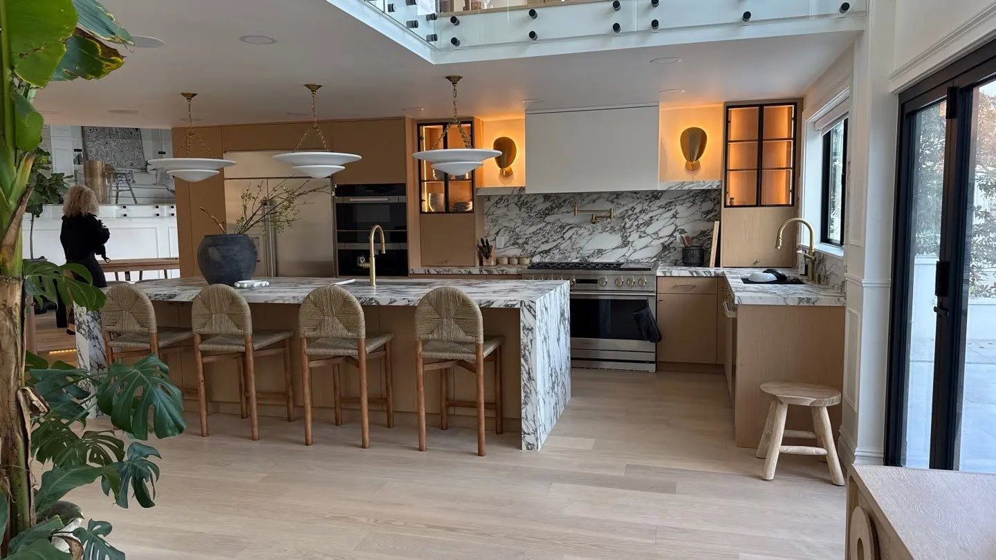 italiancustomcabinets projects kitchen Redmond-10