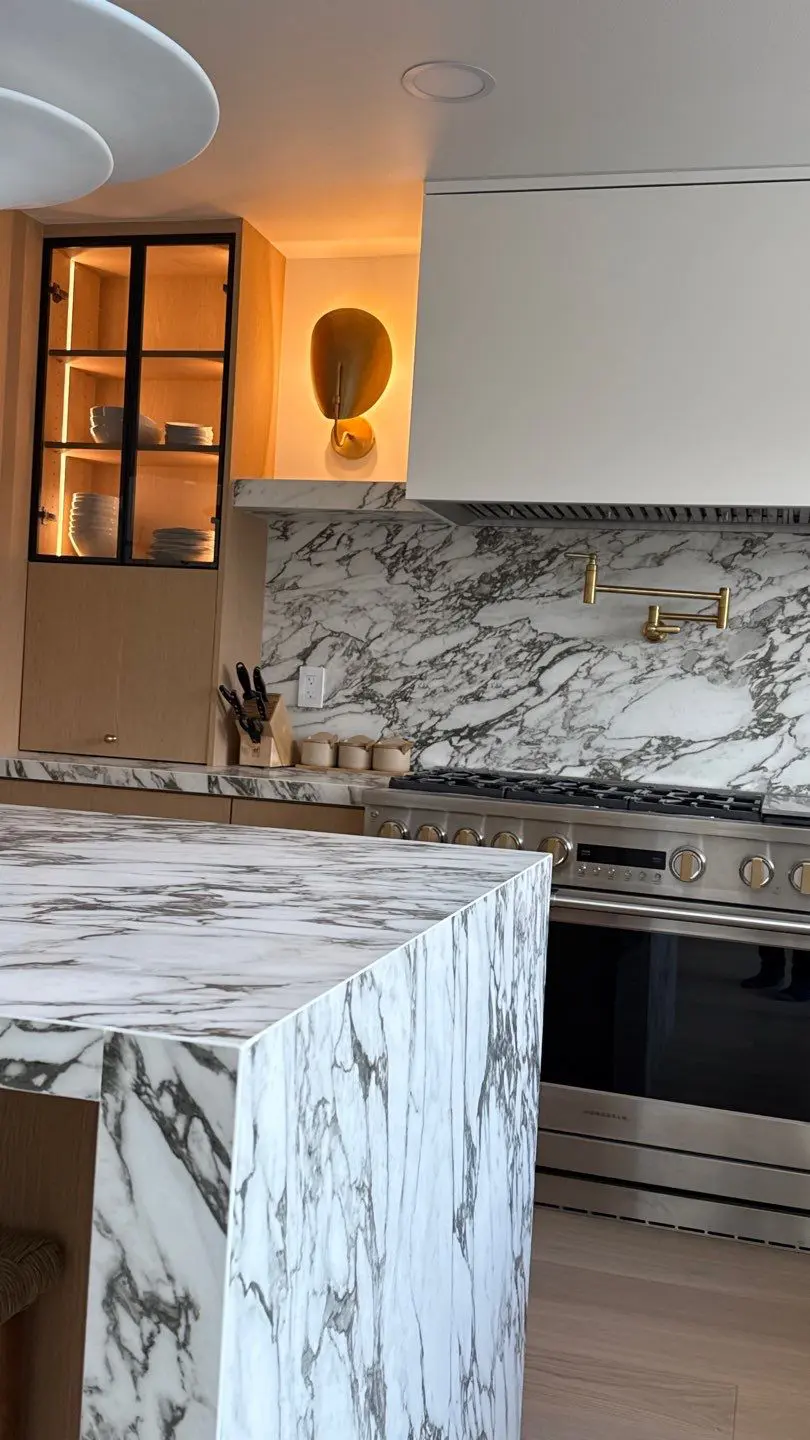 italiancustomcabinets projects kitchen Redmond-15