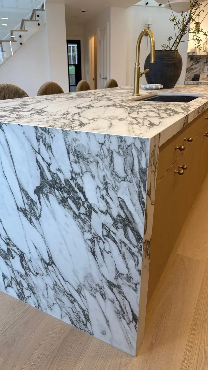 italiancustomcabinets projects kitchen Redmond-18