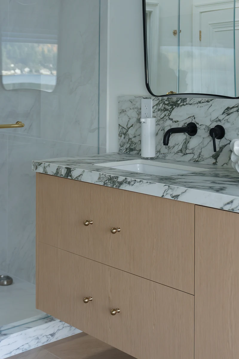 italiancustomcabinets-Sammamish-Projects-Bathroom-36